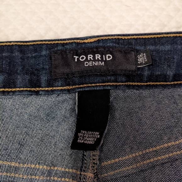 TORRID dark denim jeans size 18S - Picture 4 of 7